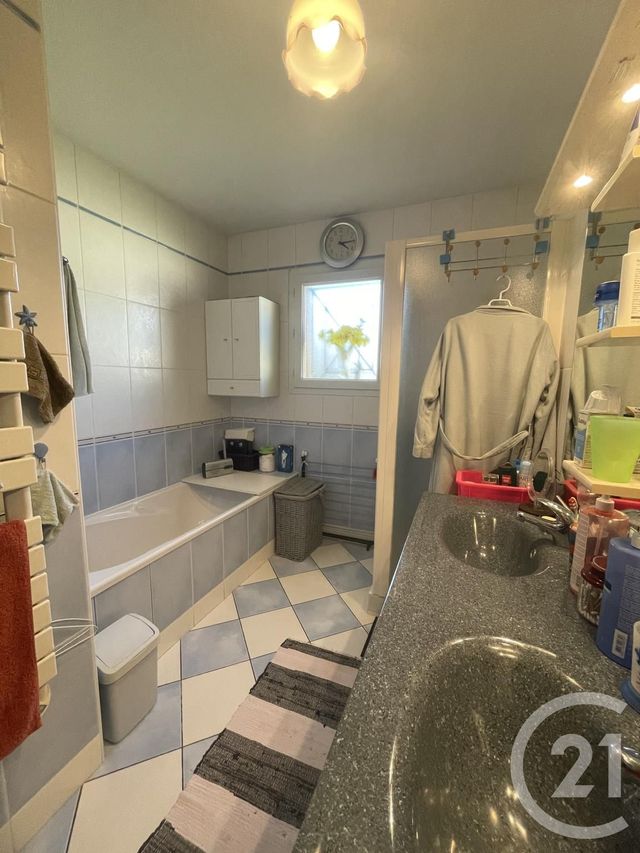 maison à vendre - 7 pièces - 188.0 m2 - PERISSAC - 33 - AQUITAINE - Century 21 G&B Immobilier