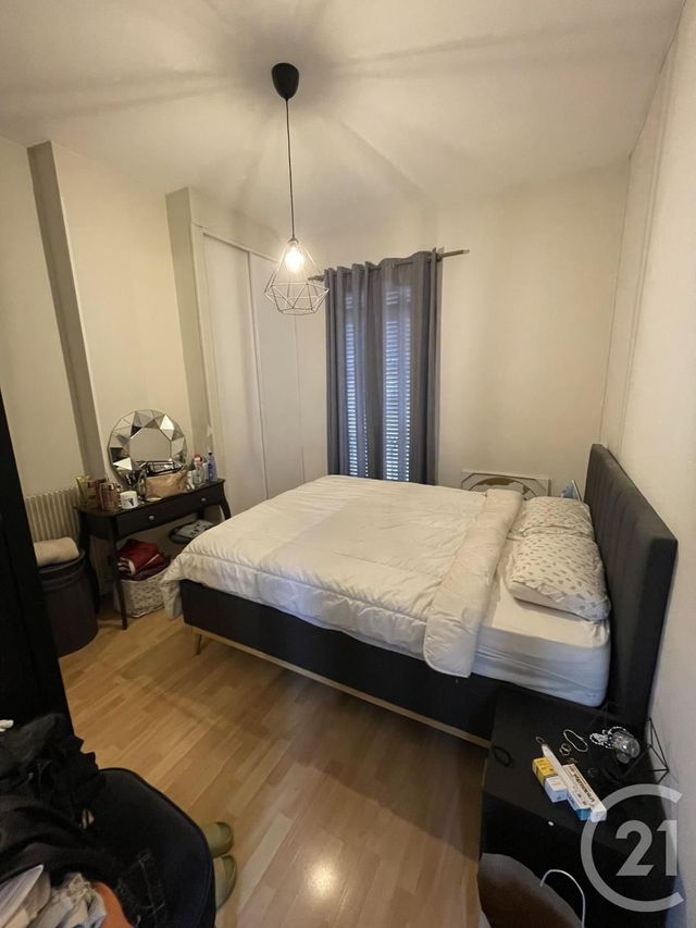 Afficher la photo en grand Appartement T2 à vendre - 2 pièces - 48.63 m2 - BORDEAUX - 33 - AQUITAINE - Century 21 G&B Immobilier