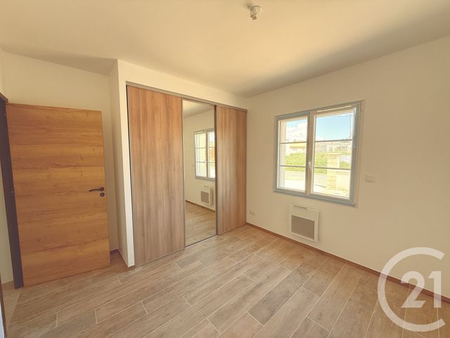 maison à vendre - 6 pièces - 103.72 m2 - LES ARTIGUES DE LUSSAC - 33 - AQUITAINE - Century 21 G&B Immobilier