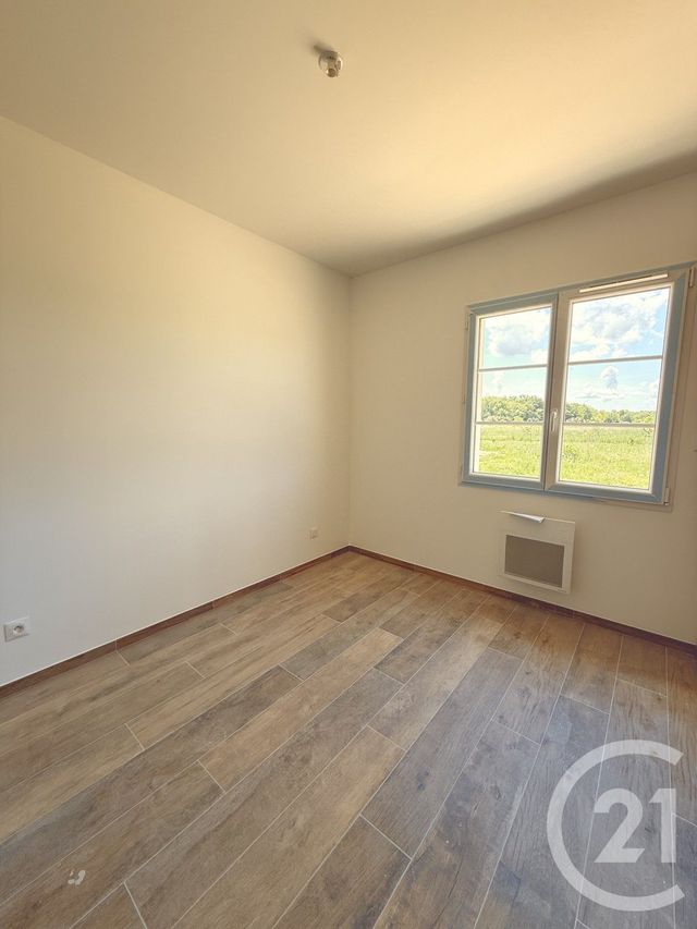 maison à vendre - 6 pièces - 103.72 m2 - LES ARTIGUES DE LUSSAC - 33 - AQUITAINE - Century 21 G&B Immobilier