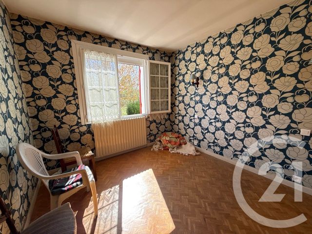 maison à vendre - 4 pièces - 96.5 m2 - ST SEURIN SUR L ISLE - 33 - AQUITAINE - Century 21 G&B Immobilier