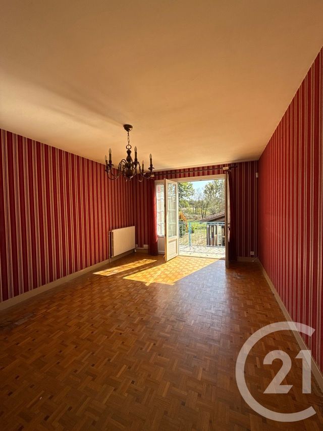 maison à vendre - 4 pièces - 96.5 m2 - ST SEURIN SUR L ISLE - 33 - AQUITAINE - Century 21 G&B Immobilier