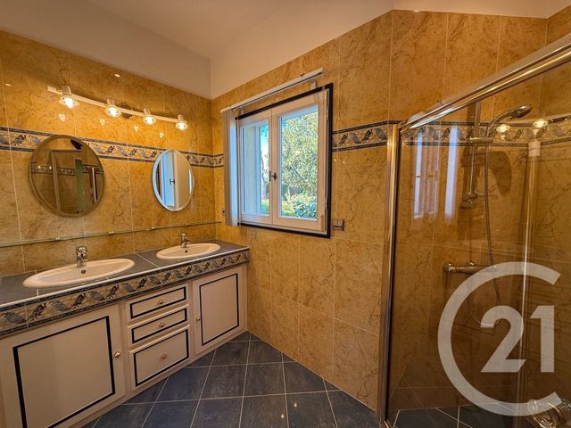 Afficher la photo en grand maison à vendre - 6 pièces - 179.81 m2 - LAMOTHE MONTRAVEL - 24 - AQUITAINE - Century 21 G&B Immobilier