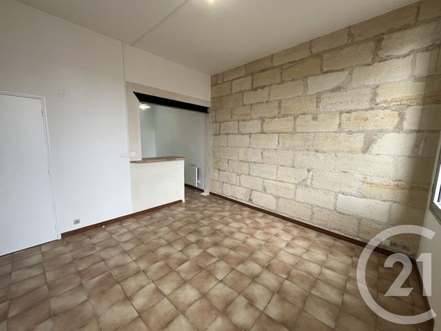 Afficher la photo en grand Appartement T1 à louer - 2 pièces - 36.05 m2 - LIBOURNE - 33 - AQUITAINE - Century 21 G&B Immobilier